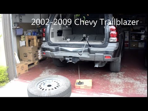 Chevrolet Trailblazer spare tire removal