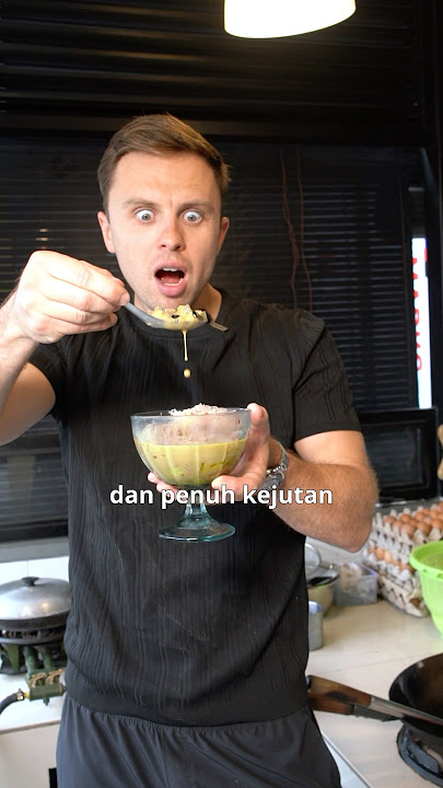 Trying ES CAMPUR from Indonesia