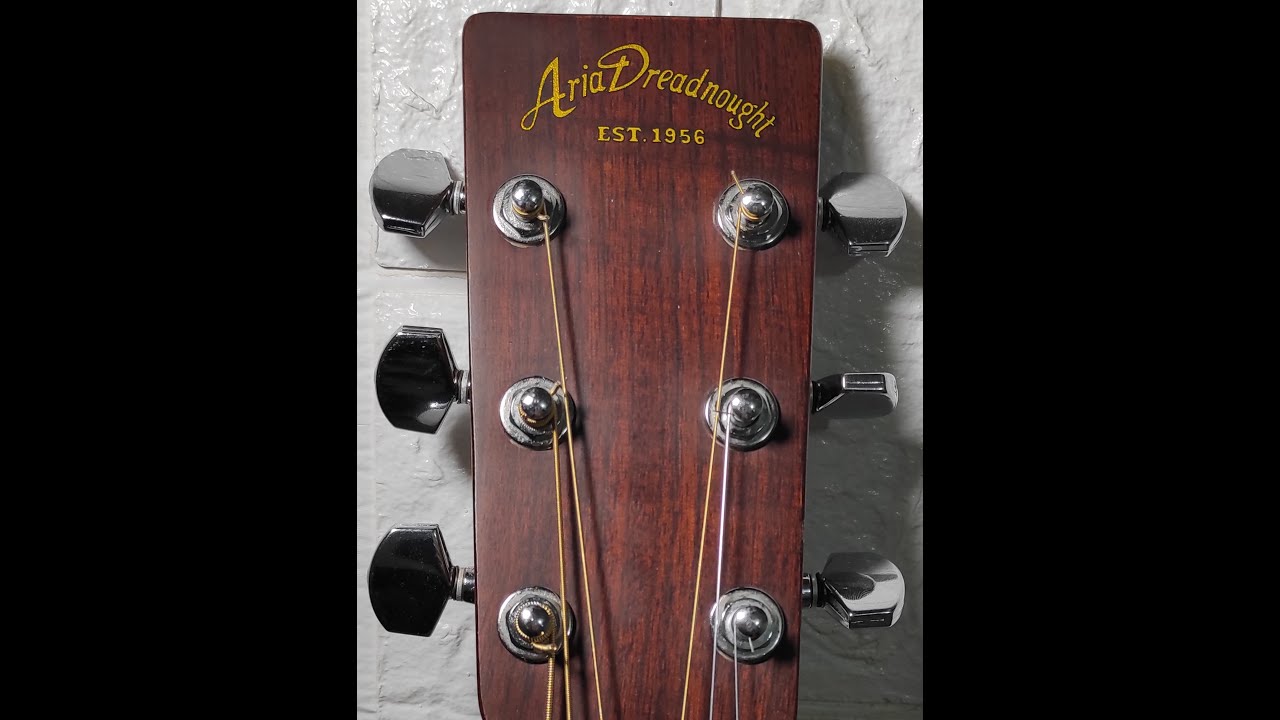 Aria Ad 35 Sunburst acoustic guitar Made in Japan - YouTube