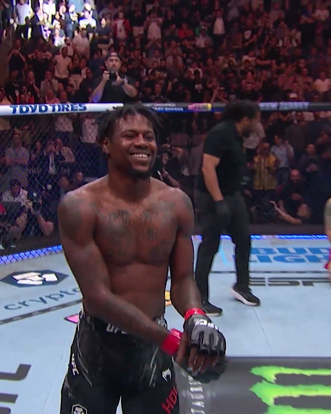 this Kevin Holland armbar was NASTYYYYYY ? #shorts