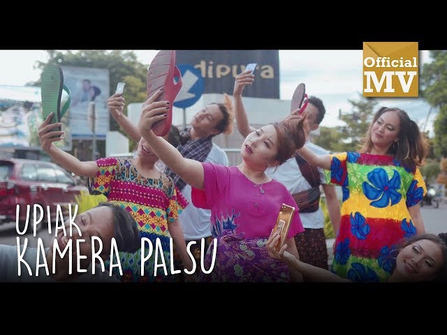 Upiak - Kamera Palsu (Official Music Video) class=