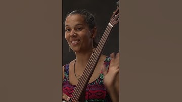 Rhiannon Giddens breaks down the clawhammer banjo style 🪕 during our latest Newport Session #shorts