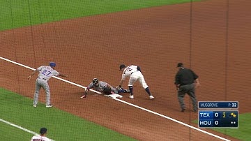 TEX@HOU: Odor belts an RBI triple into the gap