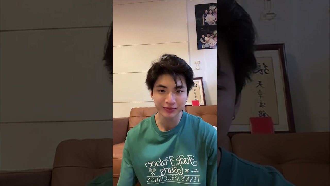 Pond Ponlawit's TikTok live 20251014 (Unboxing 