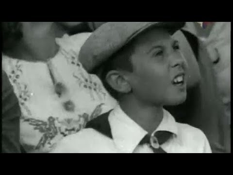 День авиации - 18 августа 1938 год. . Воздушный парад в Тушино под Москвой.