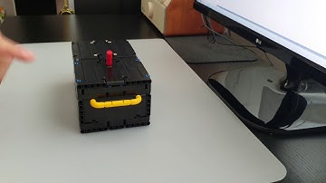 Lego Technic Useless box v4 with PF Servo motor