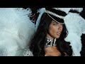 Runway Icon: ADRIANA LIMA