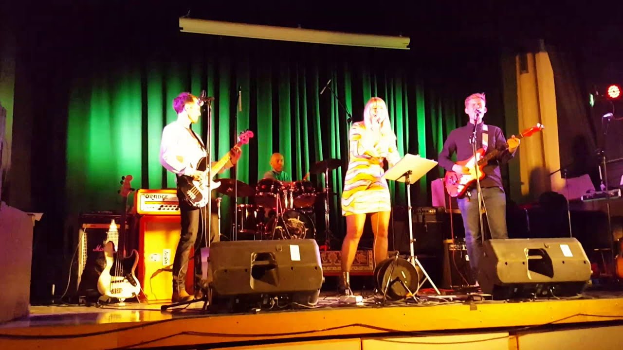 Lilleborg Spellemannslag - Forelska I Lærer'n