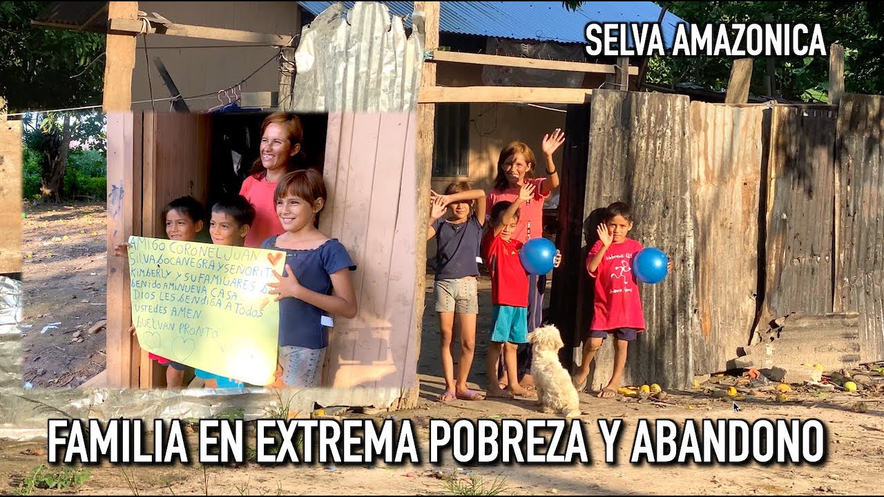 Familia con niños viven en extrema pobreza y gran necesidad. Recibir ...