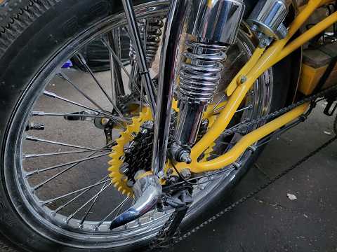 What does the gear pitch of a bicycle cassette affect?