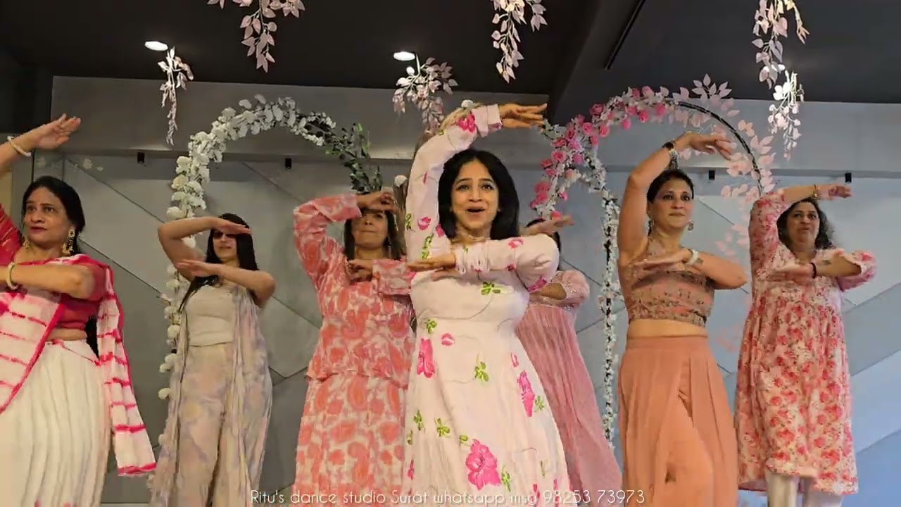 TAARON KO MOHABBAT- BEAUTIFUL SOFT GRACEFUL DANCE - LADIES GROUP. online classes- whtsp 98253 73973