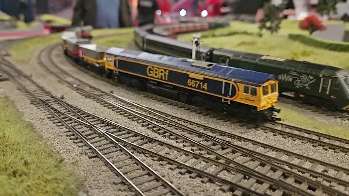 Hornby TT:120 Class 66 in action on Twelvemill Bridge