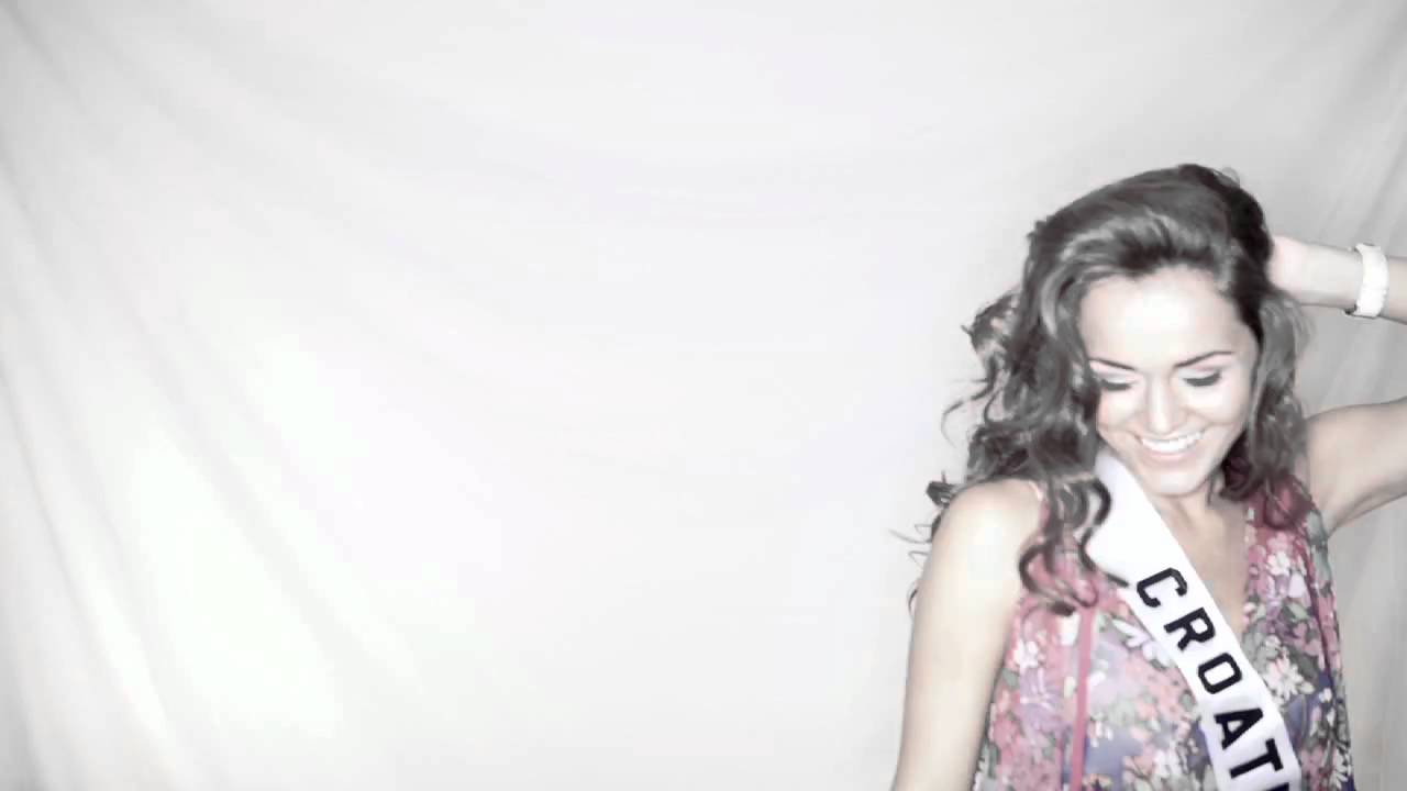 Miss Universe - Strike-a-Pose 2 - YouTube