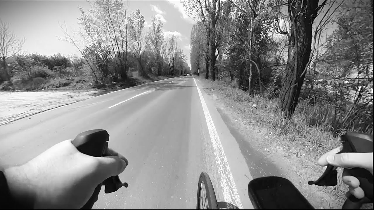 Cycling through Bucharest #fatmamil