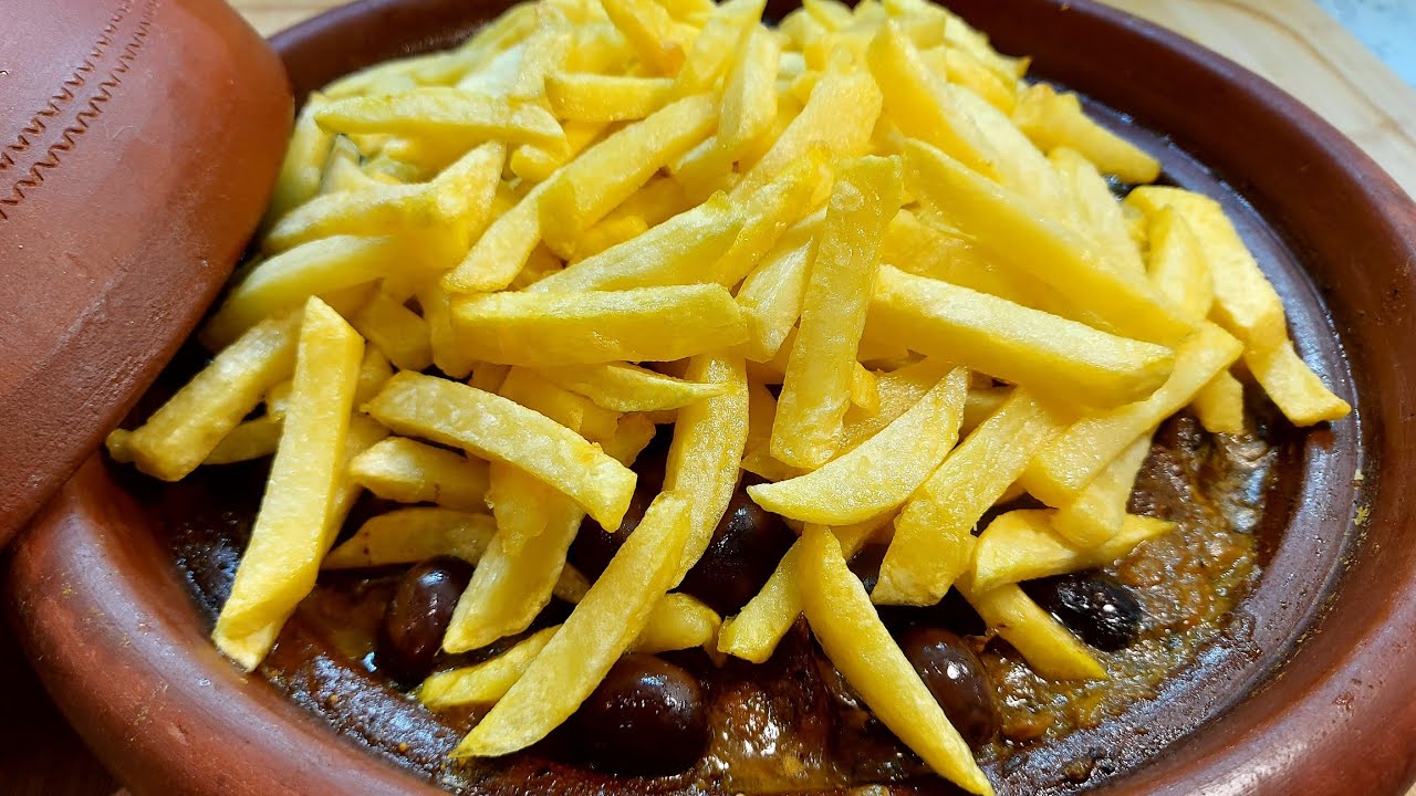 طاجين اللحم بالبطاطا مقلية و الزيتون مع مريقة خاترة  و مدغمرة 👌👌ولا اروع /لديد بزاف