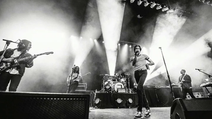 The Neighbourhood - Daddy Issues ft. Sydney Bennett