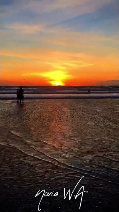 Pantai Double Six Seminyak - Bali | Beautiful sunset #shorts #bali #aesthetic #sunset #senja