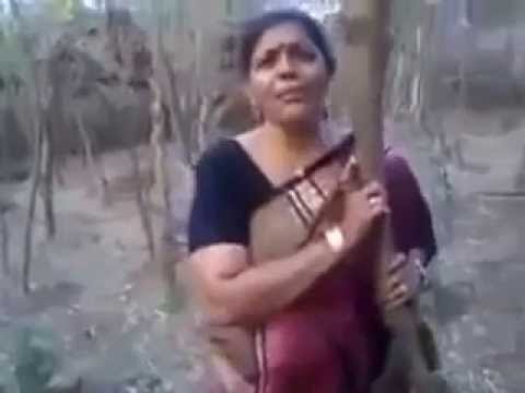 funny-indian-singer-falls
