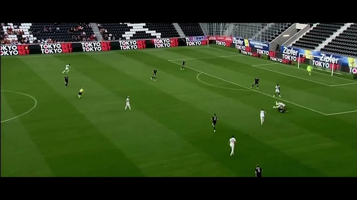 Hakim Ziyech schießt das 2-0 gegen Trencin