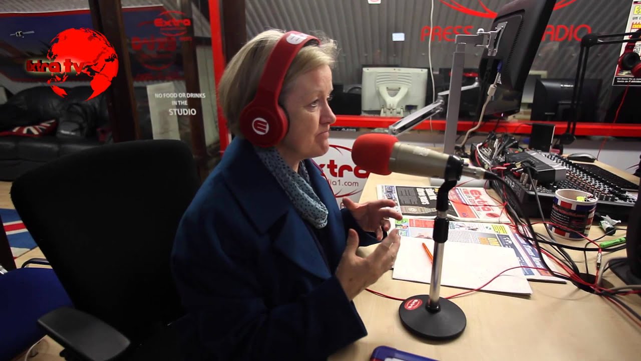 Entrevista Dr Geraldine Strathdee NHS , Extra Radio1 Abriendo Puertas
