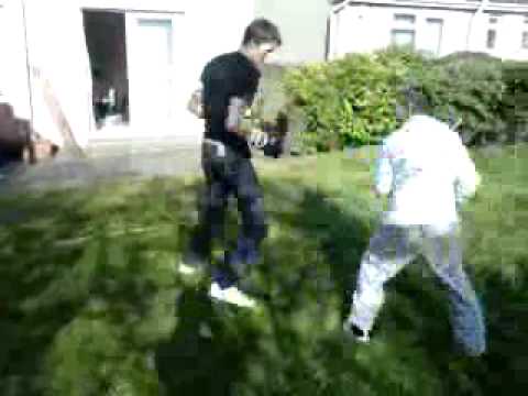 Andy vs macken