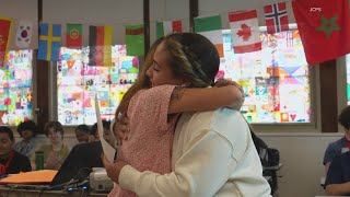 Kentucky high school seniors read letters of thanks to teachers