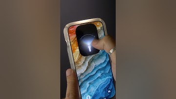 Hoe je de nieuwe zaklamp-/zaklampbediening van iOS 18 gebruikt #ios18 #shorts