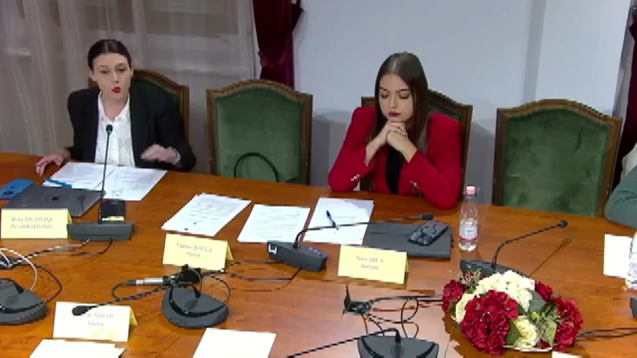 Top Channel/ Gjuha fyese në sallën e Kuvendit, deputetja e PS: Bardhi ka ofenduar rëndë...