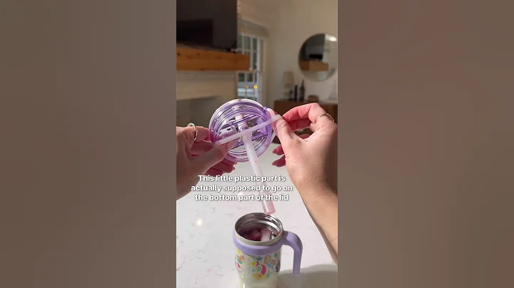 Quick and easy fix for preventing leaks in your spill-proof tumbler 👏🏼 #momlife #reducetumbler