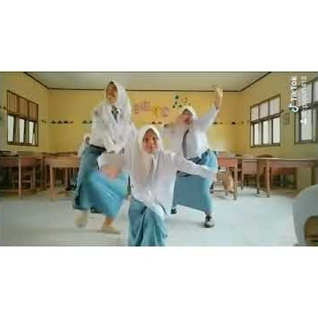 Jaipongan ala anak sekolah😂