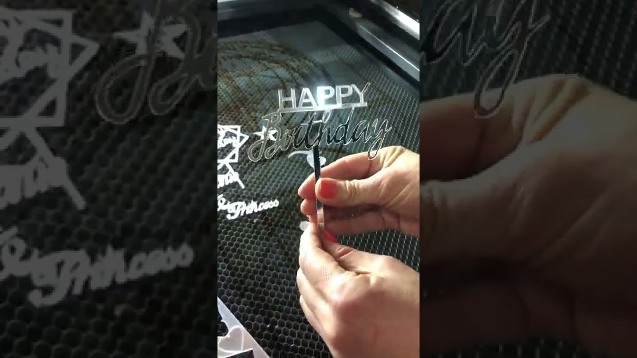 Серебряный акрил. Лазерная резка