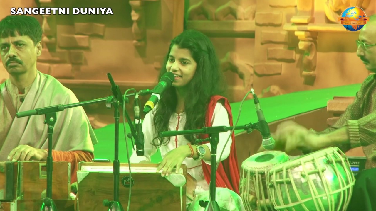 Maithili Thakur || A Pahuna Ehi Mithila Me Rahu Na || Simara Mahakumbh || Morari Bapu Ramkatha