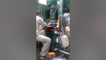 Safety light curtain for press machine