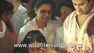 Kajol sees off her father and director Shomu Mukherjee