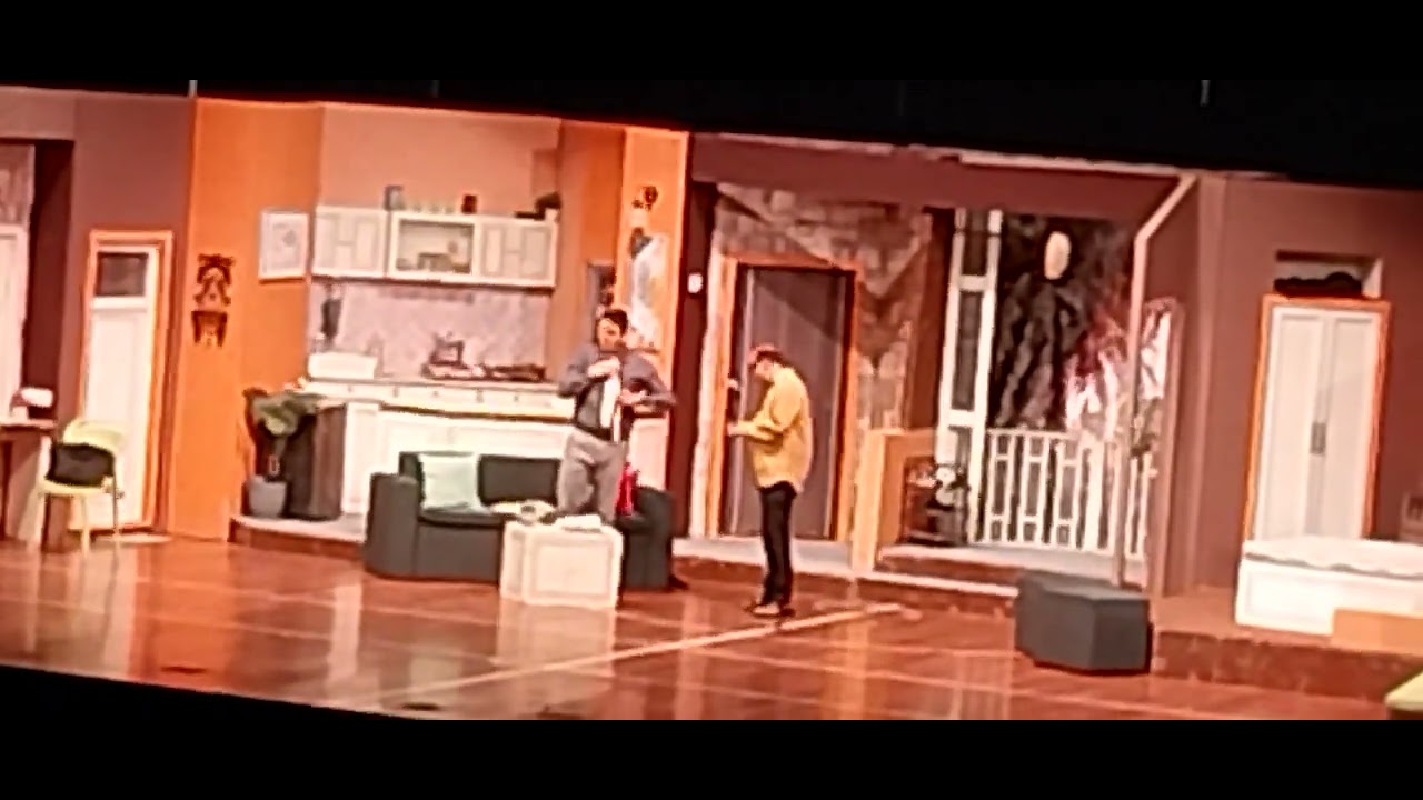 *CREDIT GOES TO OWNER* OMG 😲 SUCH A FUNNY SCENE 😁😂😀😆🤣 😄😁⭐️🌸🎉💐🎬🎬🎬