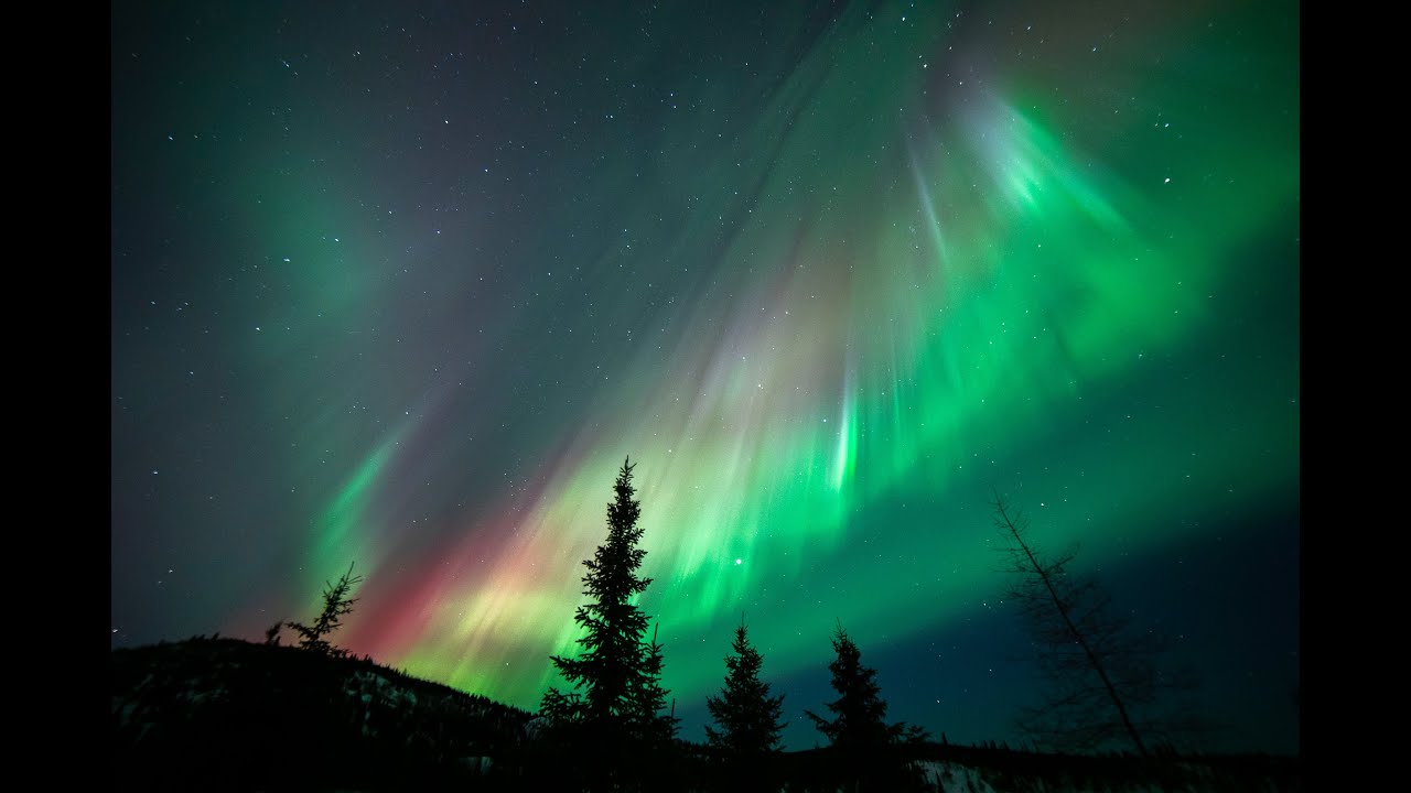 Long Northern Lights Dancing: Rare 4K Real Time Footage In Canada - YouTube