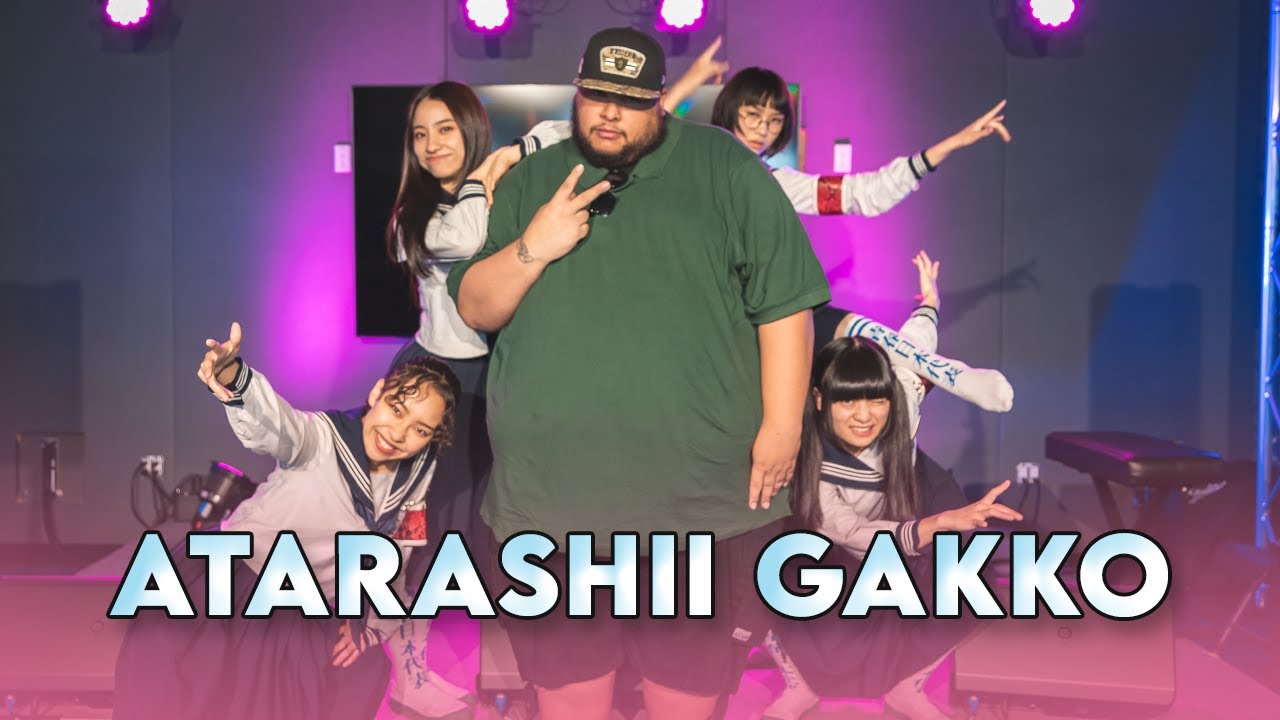 Атарашии Гакко рассказывает о том, как «Судьба» свела их вместе, и о личных увлечениях с Биг Ридом