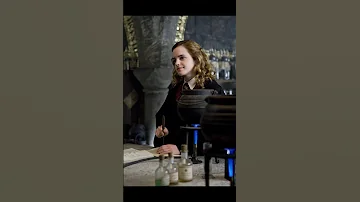¿A quién olía Hermione en Amortentia?