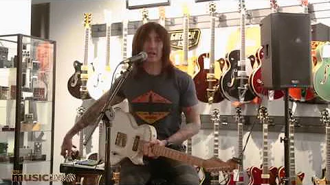 Richard Fortus of Guns n' Roses Guitar Clinic at T...