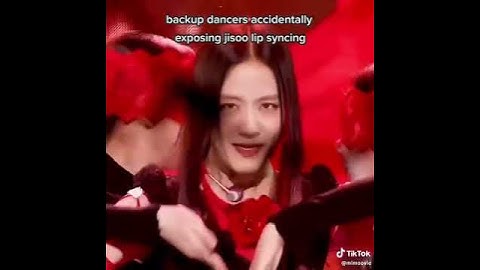 Backup Dancer Exposing Blackpink Jisoo Lipsync
