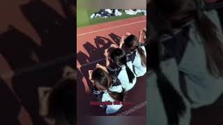 meanwhile...schoollife #classessuck