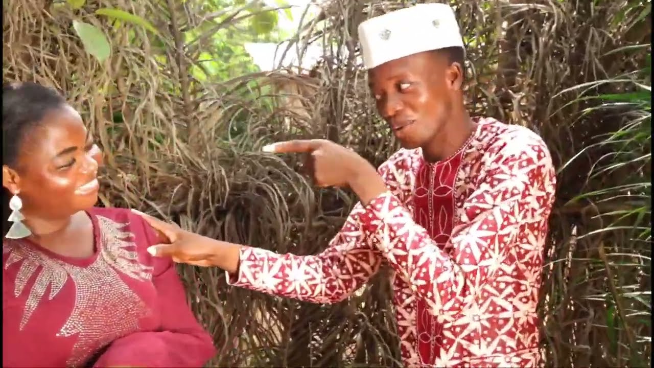 PETITE ALLEVI FEAT TATI OFFICIEL 