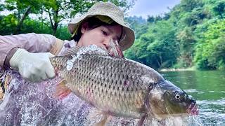 Celebrity Traditional fishing skills - A girl catches a huge school of fish in a freezing stream. Profile