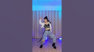 Thumbnail of Stray Kids "특(S-Class)" dance cover | Guess who's controlling the lights! 😅 #shorts