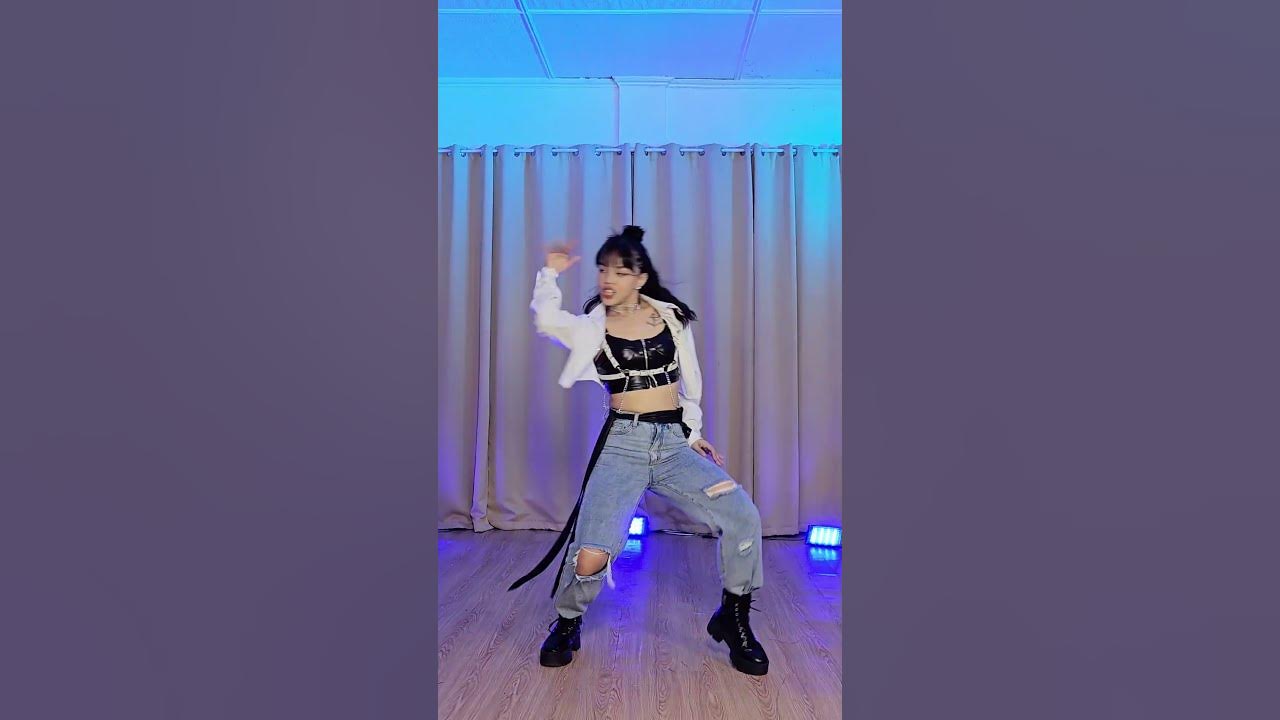 Stray Kids "특(S-Class)" dance cover | Guess who's controlling the lights! 😅 #shorts