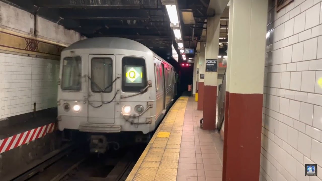 R46/R68/R160 Manhattan D Express And N,Q,R Local Trains At DeKalb Avenue
