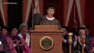 Glen Powell Delivers Keynote Address at Moody College Graduation