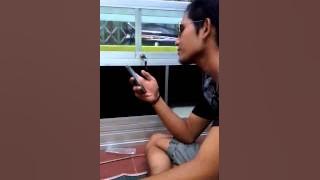 omen wong edan nyanyi