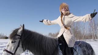 Три белых коня (песня из к/ф "Чародеи") Три белых коня (песня из к/ф "Чародеи")