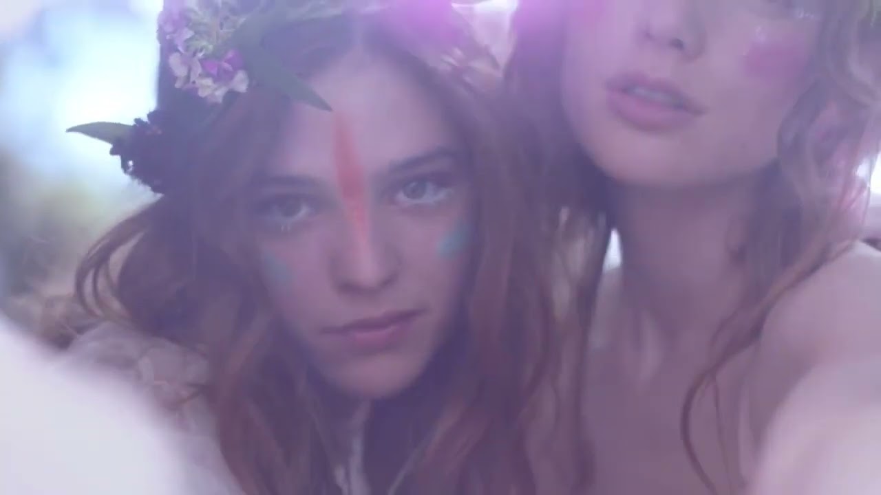 Anais Anais Premier Delice   Perfume de Cacharel Olivia Bee TV Spot Perfume pubblicitario 90''